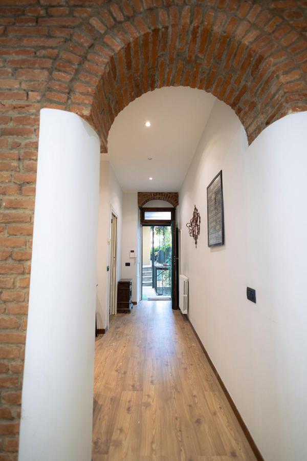 The Red Bricks Home - San Babila Area Μιλάνο Εξωτερικό φωτογραφία